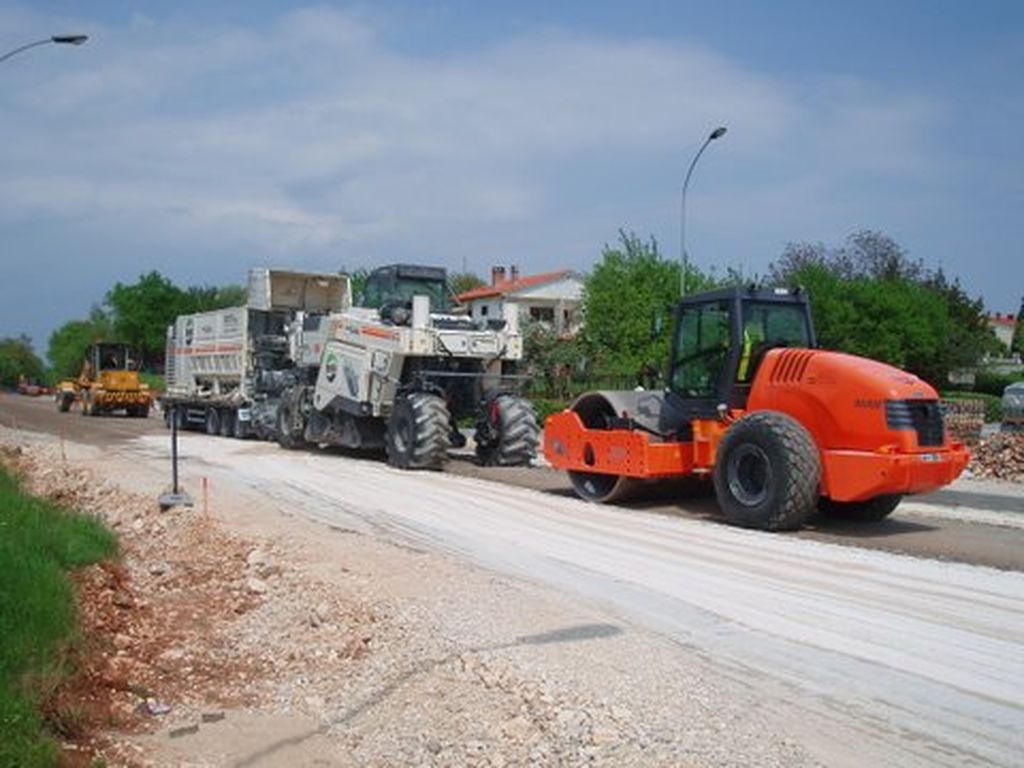 WIRTGEN GROUP STROJEVI U POSTUPKU HLADNE RECIKLAŽE